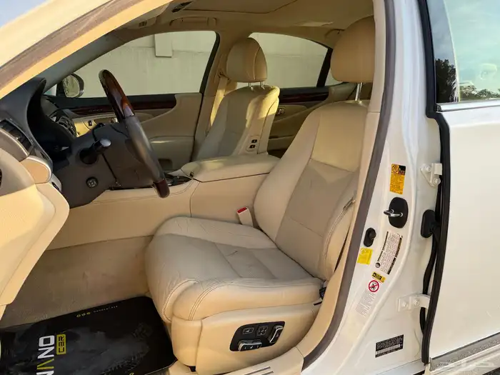 لكزس LS460 2013 12