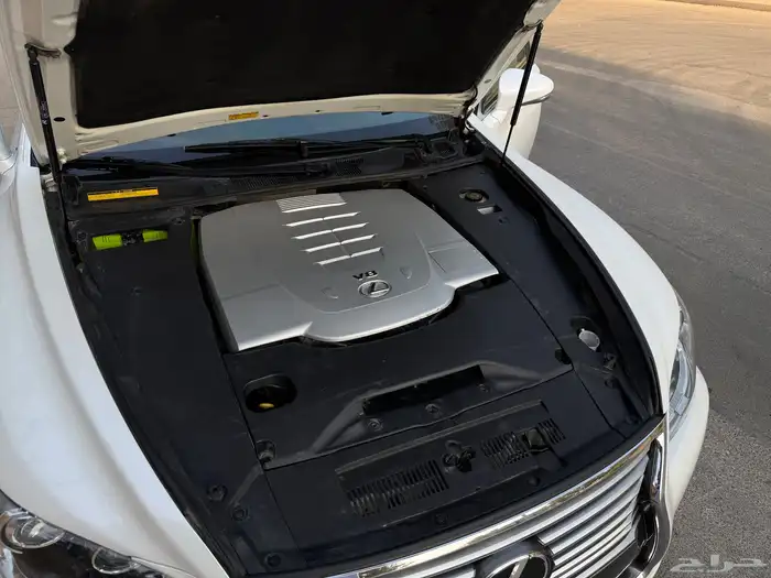 لكزس LS460 2013 20