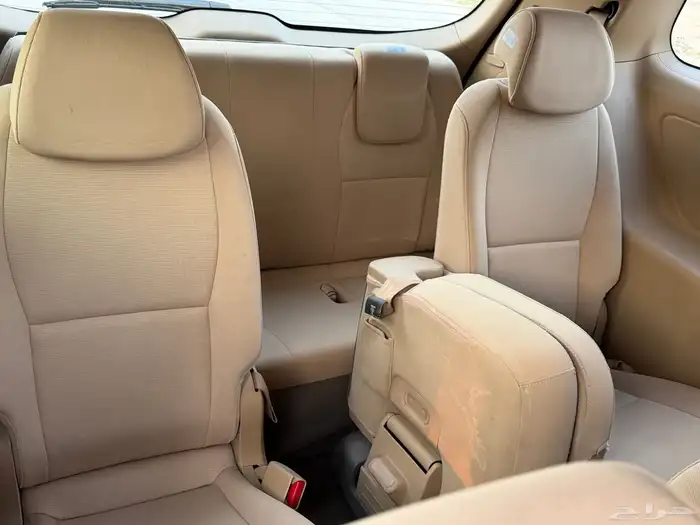 كيا كارنفال 2015 للبيع نضيفه 15