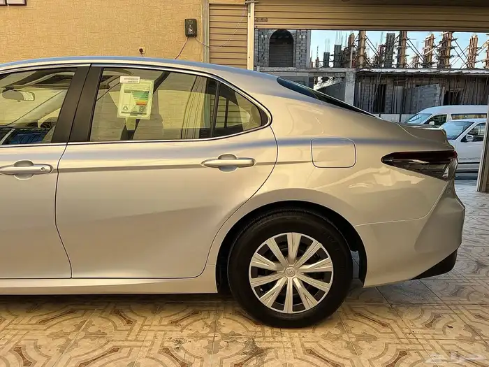 كامري 2022 LE عداد 78 الف 11