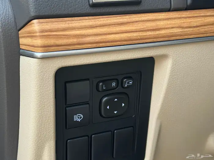 تويوتا برادو 2021 VX فل كامل 18