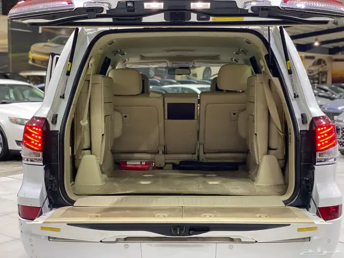 جيب لكزس LX570 فل 2013 8