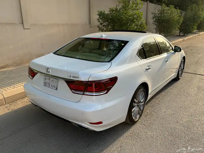 لكزس LS460 2013 9