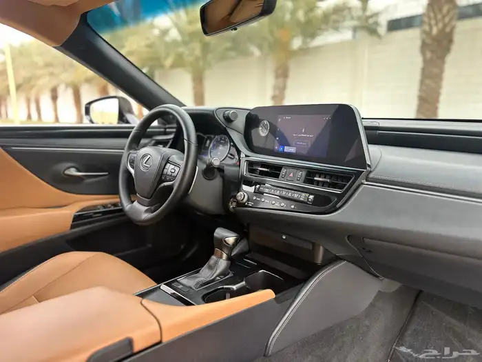 لكزس ES250 2023 AA بنزين 21