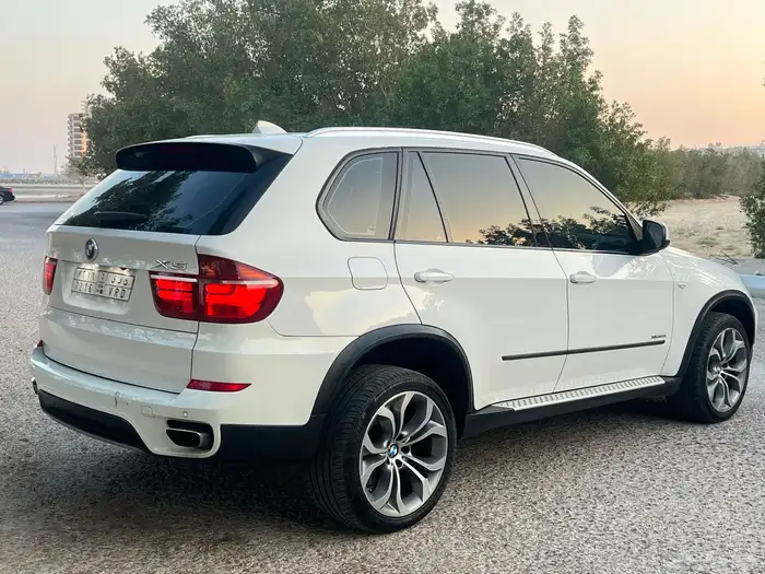 بي إم دبليو X5 9