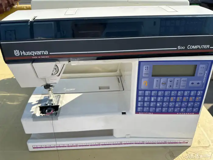 مكينة خياطه 0