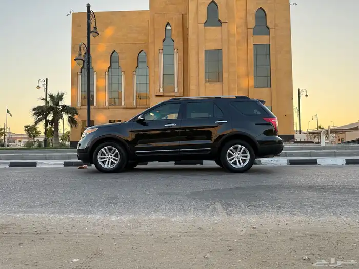 اكسبلور نص فل 2015 25