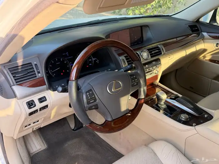 لكزس LS460 2013 11