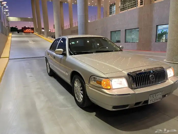 فورد ماركيز 2010 امريكي 1