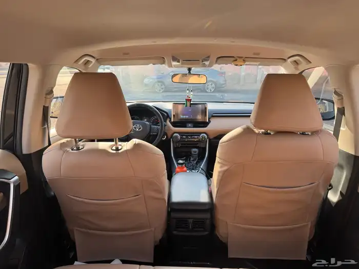 Rav4 Hybrid 4x2 2023 for Sale 8