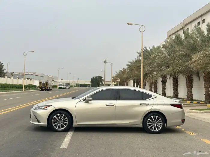 لكزس ES250 2023 AA بنزين 5