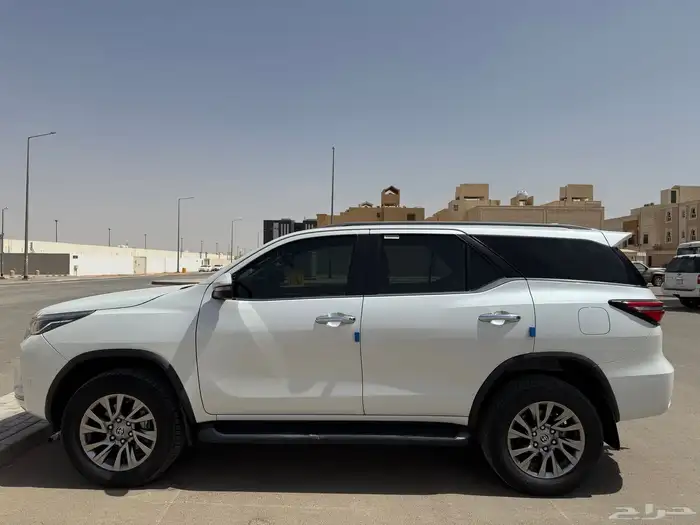 فورتشنر ديزل مكينه كبيره فل كامل للبدل 10