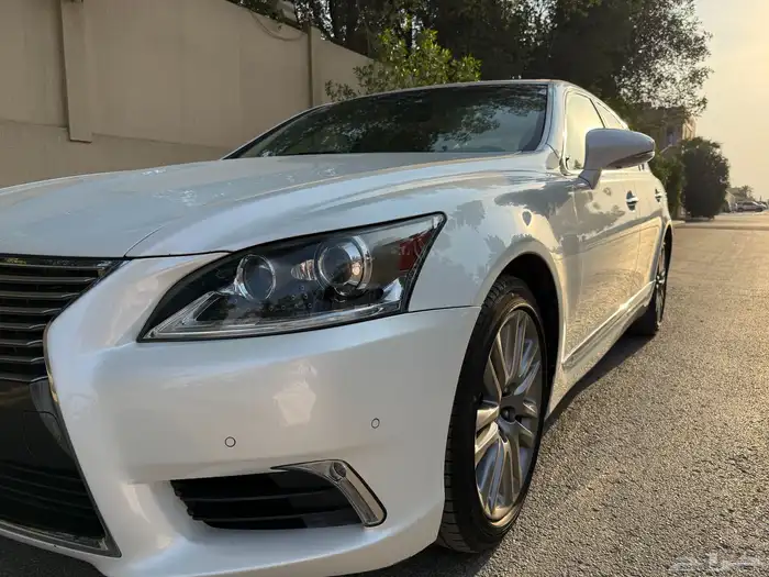 لكزس LS460 2013 5