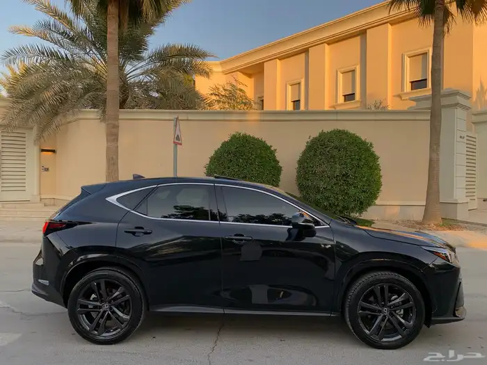 لكزس NX350 2022 عداد قليل 12