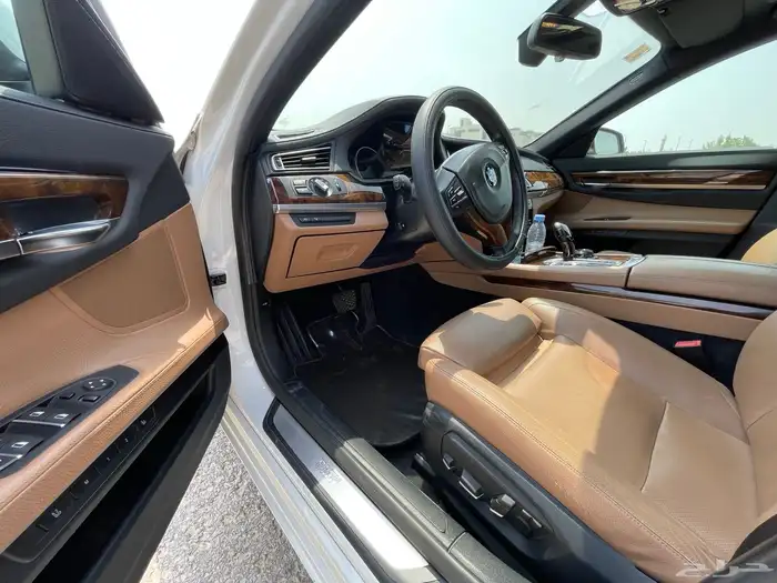 بي ام دبليو 740 2014 سعودي فل زرين 6