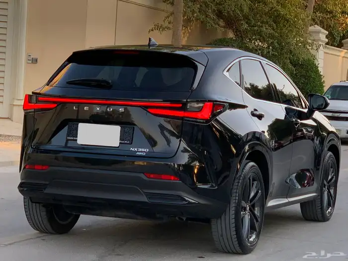 لكزس NX350 2022 عداد قليل 9