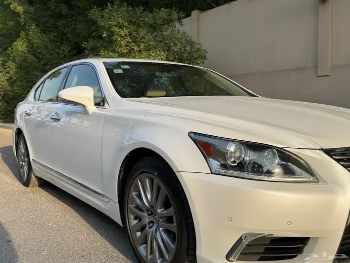 لكزس LS460 2013 7
