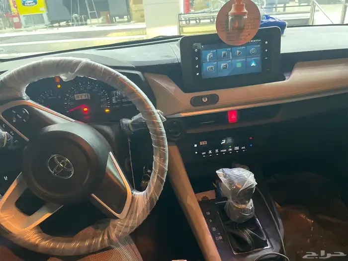 يارس موديل 2024 ماشيه 88 الف السياره نظيفه على الشرط 5