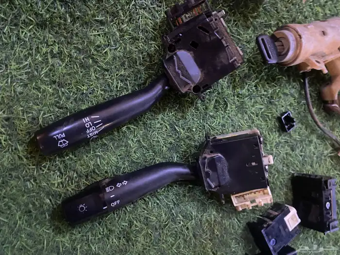 قطع هايلكس يبانيه 1998 الى 2005 3