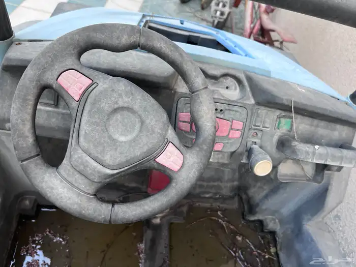 سيارة لعبة كهرب فيها بطارية 3