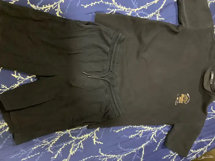 ملابس مستخدمة نظيفة كلهم 50 ريال 4