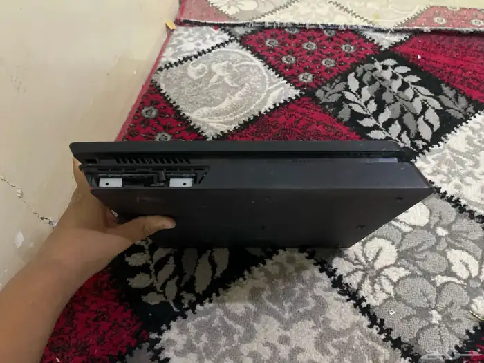 سوني4مافي ولاشي يدا 1 وشريط قراند 3