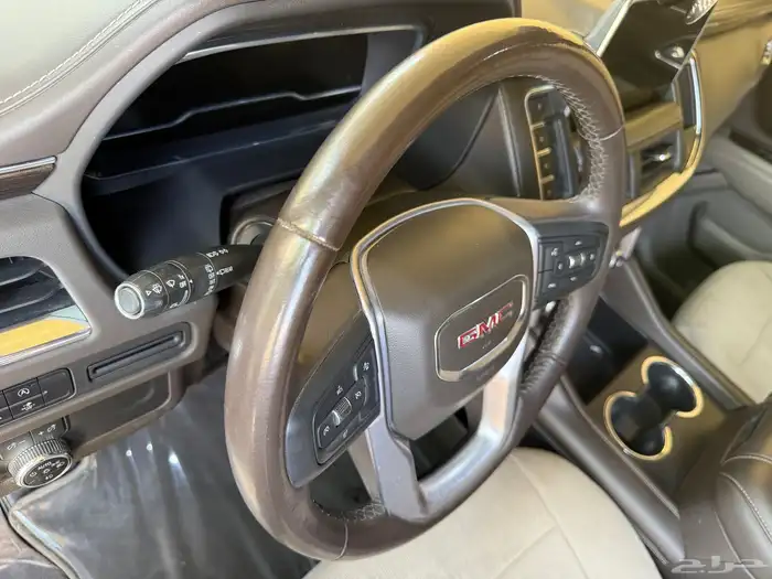 جمس يوكن المديل 2023 قصير دبل SEL سعودي اللون سمنتي 31