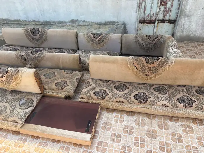 كنب مستعمل للبيع 1