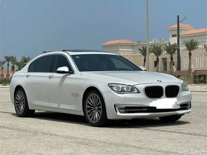 بي ام دبليو 740 2014 سعودي فل زرين 7