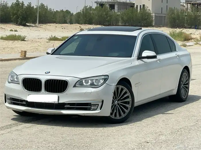 بي ام دبليو 740 2014 سعودي فل زرين 3