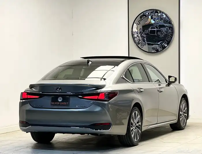 لكزس ES 250 فل كامل 2021 3