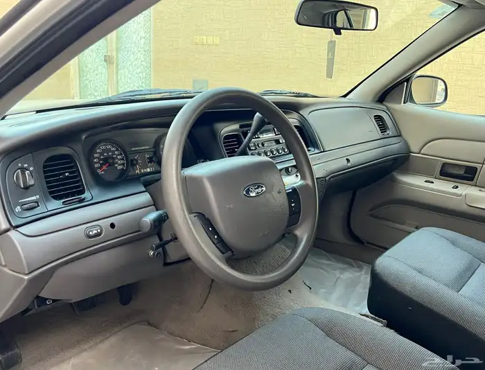 فورد فكتوريا 2006 عداد 57 الف 12