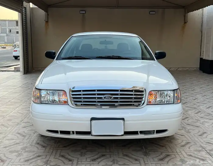 فورد فكتوريا 2006 عداد 57 الف 0