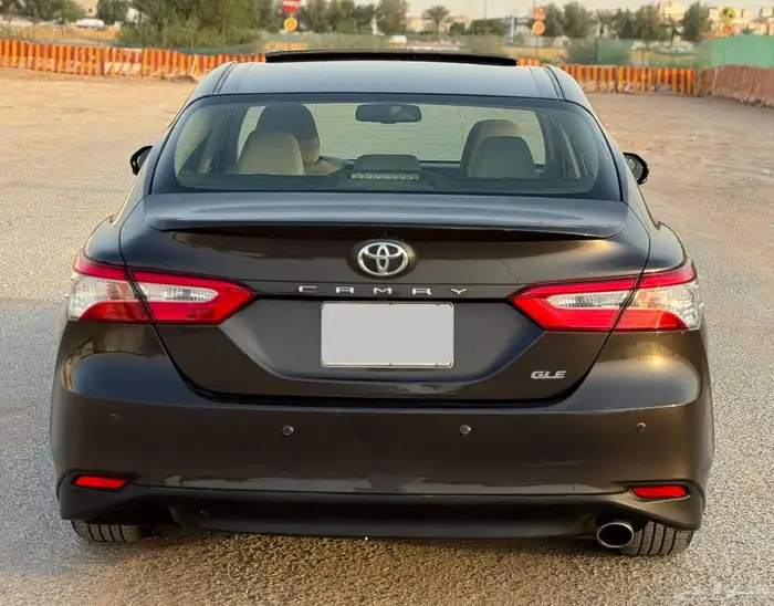 تويوتا كامري GLE بنزين 2020 12