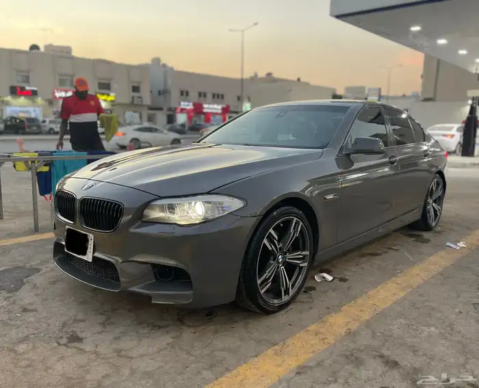 عرض خاص bmw 520 2012 حد 28 الف 1