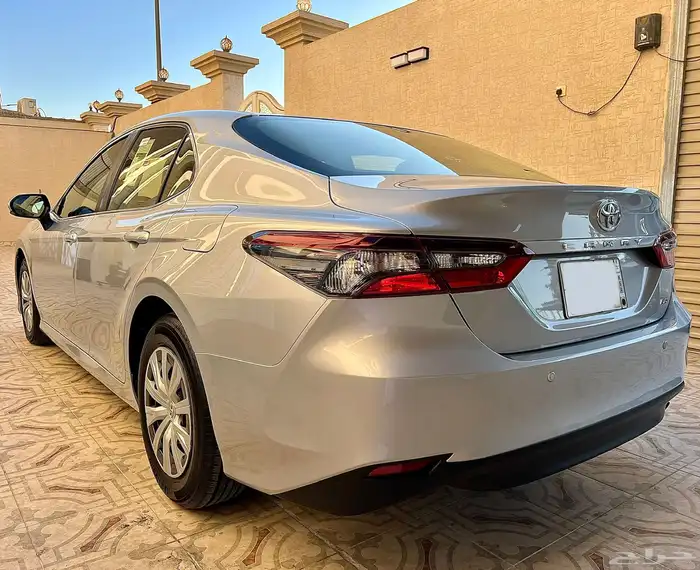 كامري 2022 LE عداد 78 الف 23