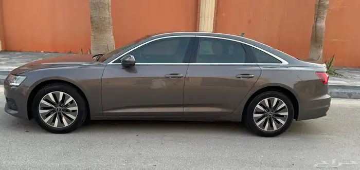 اودي A6 ممشي قليل 2022 3