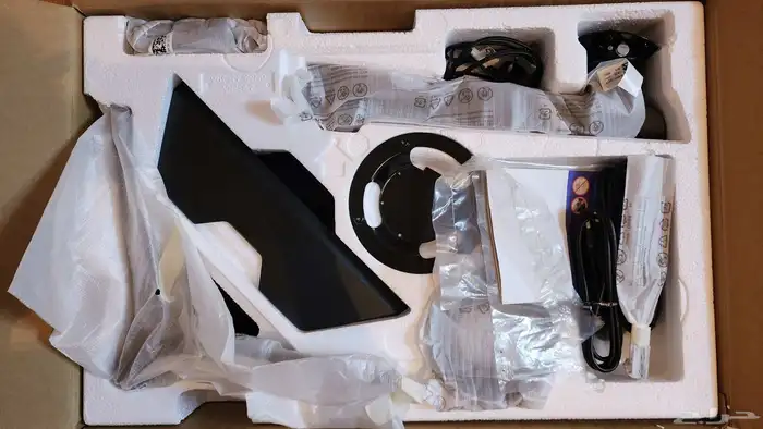 للبيع شاشة سامسونج Samsung Odyssey G70A   موديل S28AG700 1