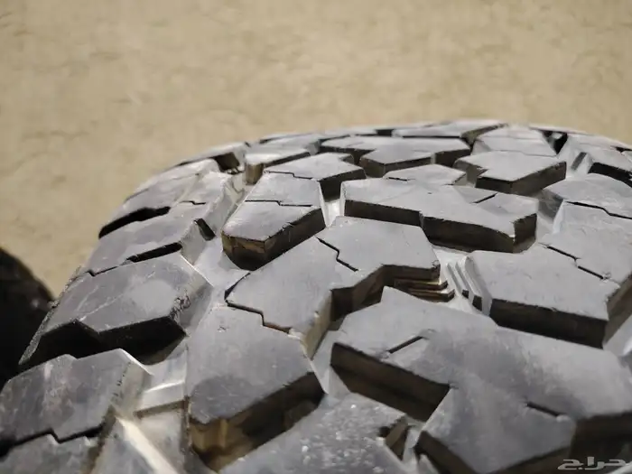 طقم كفرات حجري شبه جديد نوعها رود كروز 9