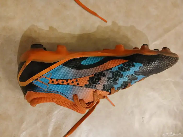 جزمة اديداس ميسي الحجم 36 إلى 37 1