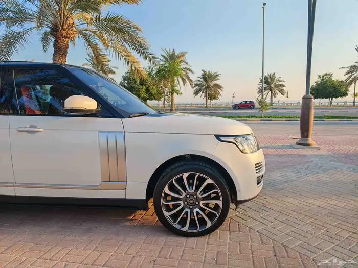 رينج روفر 2015 أوتوبيجرافي سوبر شارج أبيض لؤلؤي 8