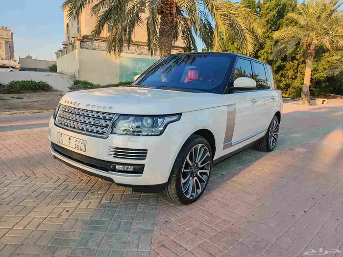 رينج روفر 2015 أوتوبيجرافي سوبر شارج أبيض لؤلؤي 11