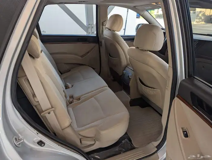 For Sale  Hyundai Veracruz 3.8L   2011 model 213000km N 2