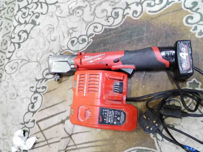 اللبيع هندر اتوماتيك على بطاريه من شركة ملوكي 3