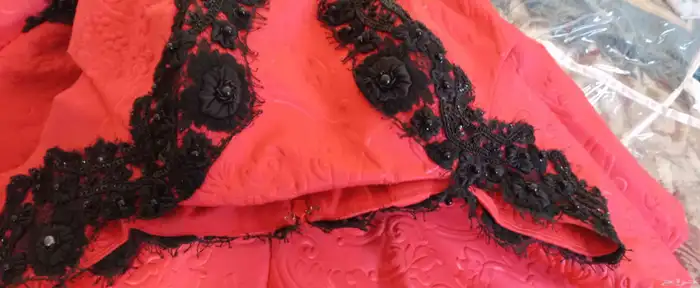 فستان مناسبات تفصيل خاص خام ثقيل ملبوس مرتين بس مقاس s 0