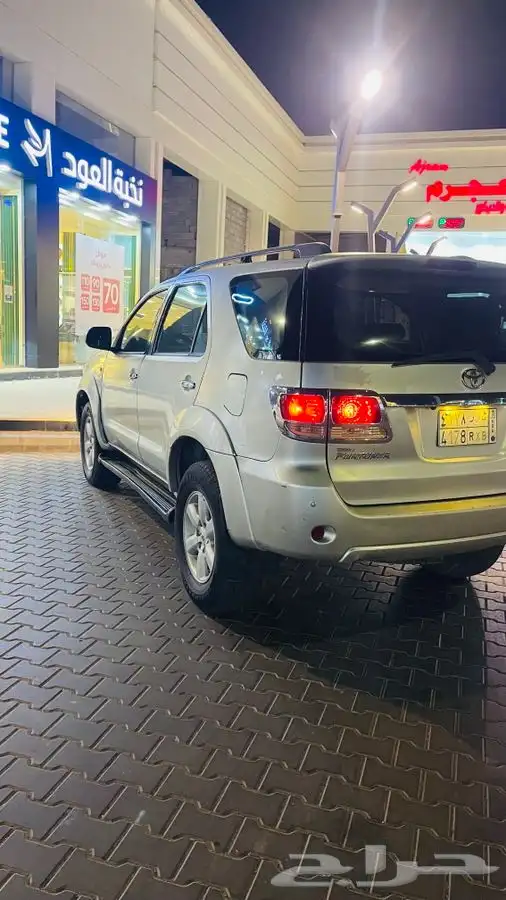 جيب تويوتا فورتشنر 2008 10