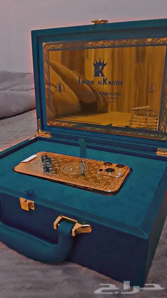 ايفون 16برو مكس مطلي بالذهب عيار 24 3