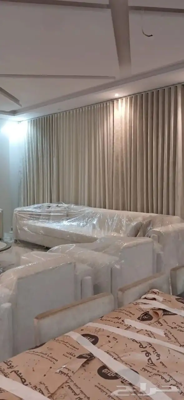 كنب جلسات طقم تفصيل تنجيد و ستائر وفي 4