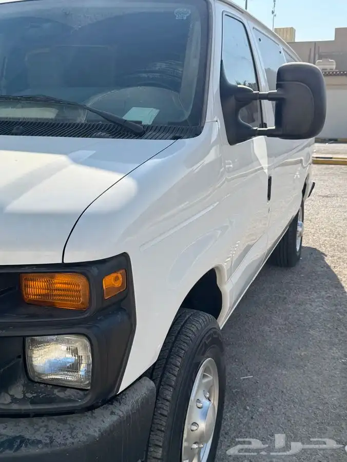 فان فورد مخزن لذوي الاحتياجات الخاصة 12