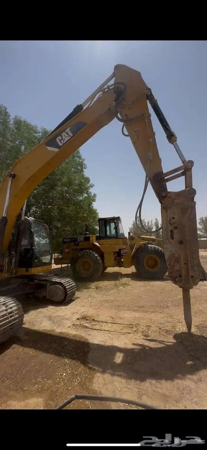 بوكلين للبيع كتربلر 323 موديل 2012 1